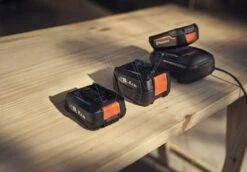 Husqvarna 18-b72 Accu 4.0 Ah Asprie P4a -Husqvarna Winkel 970600901 2 Husqvarna20P4A2018 B72204Ah20Accu